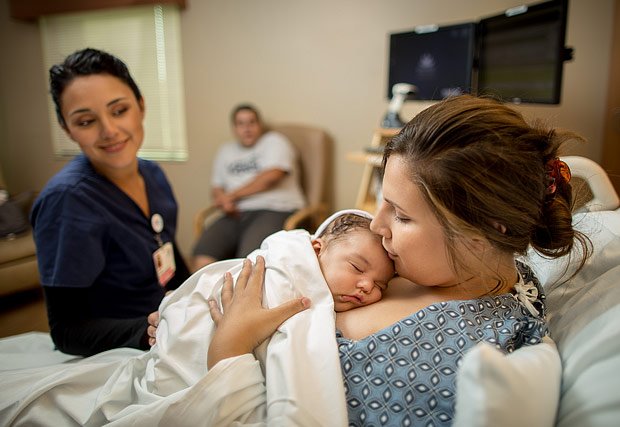 Sistema de salud Southwest reconocido por su alta calidad en la atención de maternidad